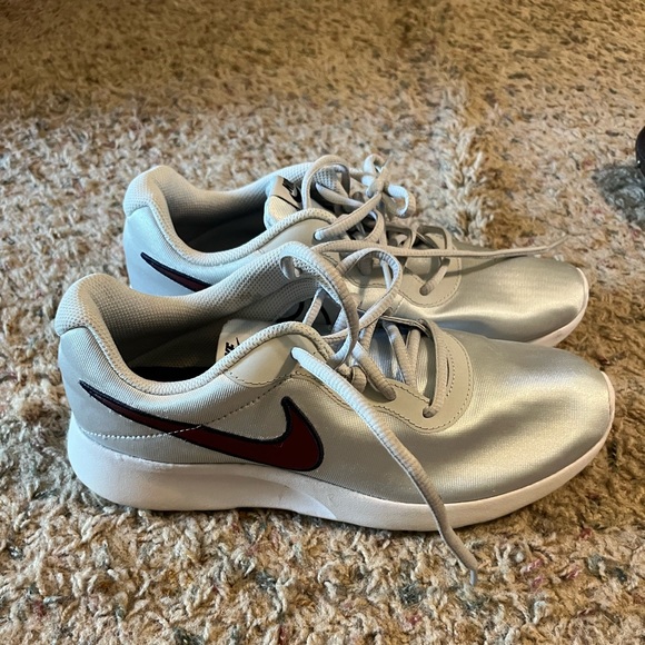 Nike Runners - Picture 1 of 3